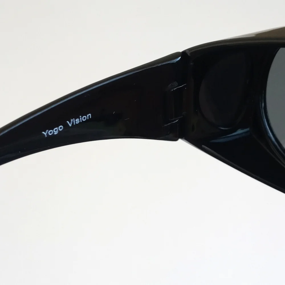 Yogo Vision Black Polarized Sunglasses w Case (Fits Over Your Own Eye Glasses)